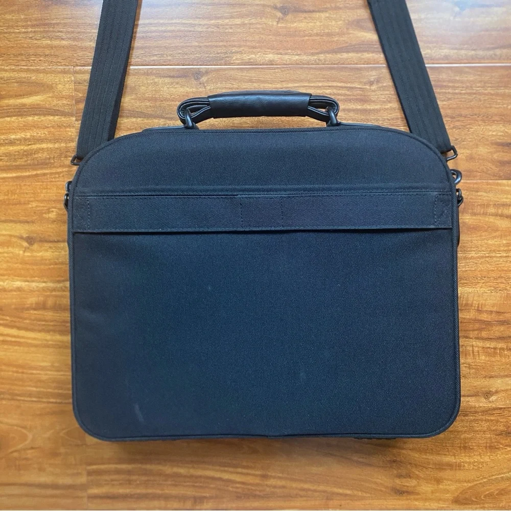 Genuine Dell Black Sturdy 15